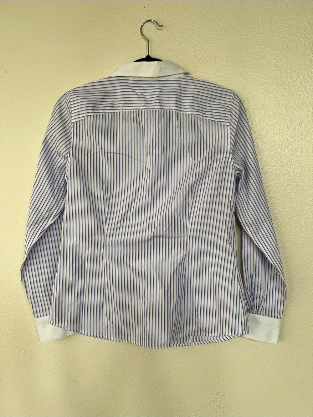Brooks Brothers Women’s Button Down Shirt Bundle size 4P - Picture 7 of 7